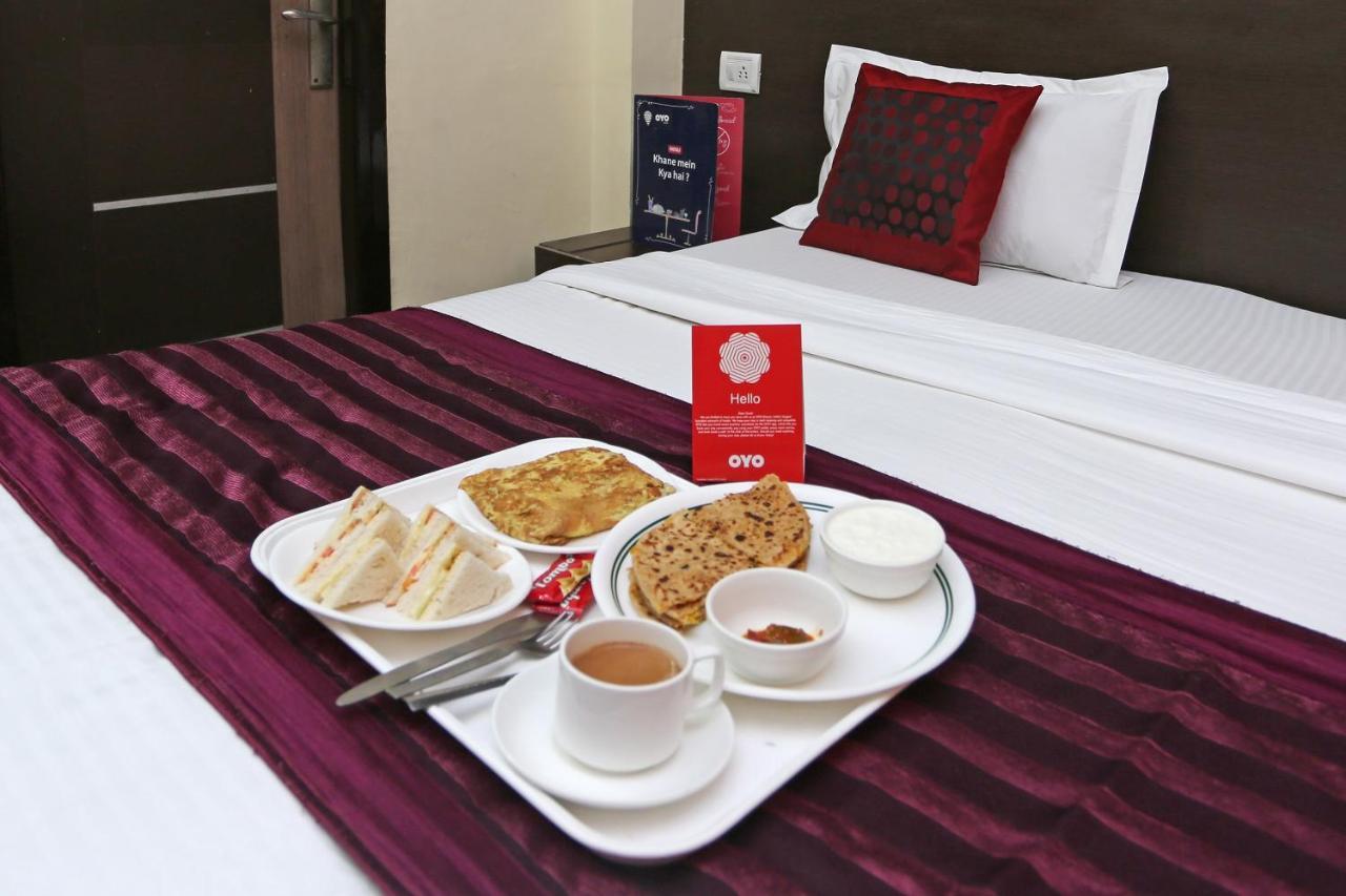 نويدا Oyo 9601 Hotel Sunshine Residency Castle المظهر الخارجي الصورة